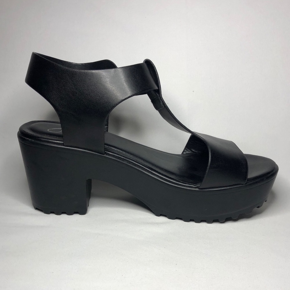 Black chunky platform heels